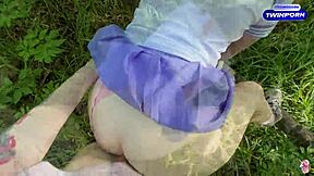 Jak spacer po lesie zamienił się w creampie dla tej słodkiej przez nieznajomego POV?