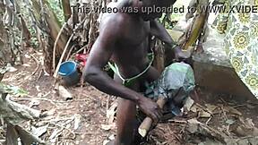 Ngebet seks keras sama boneka anime berisi di adegan liar