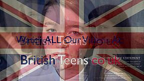 Gledam to vročo mlado 18+ pornstarico masturbirati na prostem v javnosti, njeni close-up orgazmi so tako seksi in domači