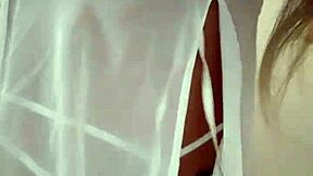 Priscila Belini, Кралицата на аналния, се показва в дебют с фистинг в спалнята