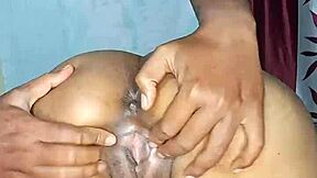 狗爬式舔屁眼，热辣印度嫂子