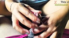 Ugh, handjob Indo buru-buru karena udah telat sekolah