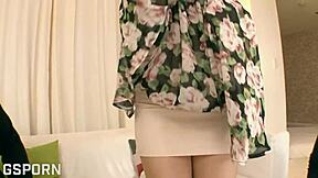 セクシーな日本人18歳ティーンが大好きなフェラのJavポルノ