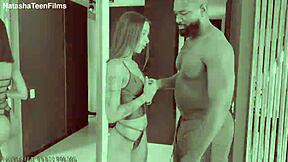 सेक्सी लातीना डुल्स मिलर पहली बार डैप इंटररेसियल लेती है