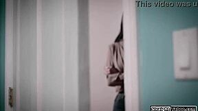 Νεαρή Ομολογεί, Έχασα την Παρθενιά μου από τον Θετό Πατέρα Σήμερα.