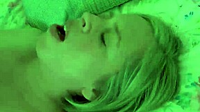 Bu Olgun Kadın Solo Oyunla Başladı, Ama Sert Sikmeye Dönüştü AgedLove ile