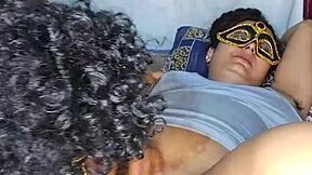 Ona stoka: Ni prometa, potopiva se v oralno zabavo.