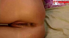 Sexy Kiss fucks himself in trained anus on webcam chaturbate