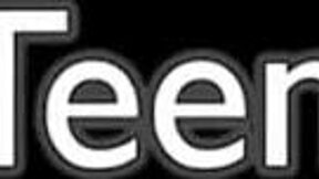 Pelajar Jururawat Blonde British Dipermainkan Dengan Mesin Entot