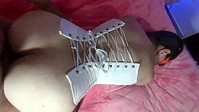 Esposa Latina Trai com Melhor Amigo do Marido em Roupa Transparente