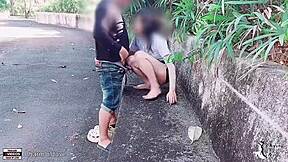 Эла Новинья осваивает крутой минет с кунни и аналом