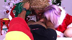 הכוכבות הפורנו נינה ריברה ונדיה ווייט מציצות זין לחג המולד