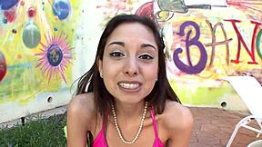 Kecil kurus 18+ ambil keras dalam POV anal action