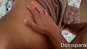 היי, רוצה לראות את הבחורה הוונצואלית עם התחת הגדול צורחת באנאל הקשה הראשון שלה בסרט מלא?