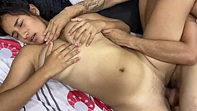 Gledam filme s pastorkom, prestrašim se, ampak me pomiri z dobrim jebanjem in božanjem.