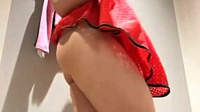 Extreem anaal vingeren sessie met BBW tiener 18+ op openbare buitenplek.