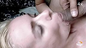 Nahaufnahme Zeitlupe Stieftochter schluckt all mein Sperma 2x 4x