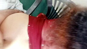 חרב בדוטי מזיינת אנאל אחות חורג מוסלמית תחת גדול בכיסא