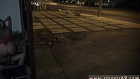 Robinja u HD-u izdržava grubo analno grupno jebanje