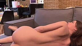 POV เย็ดลึกในครัวกับคู่รักหื่น