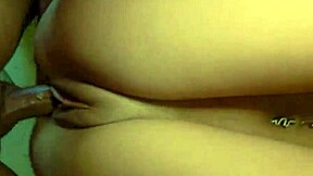 Hun suttede min pik på bussen, så kneppede vi på hotellet