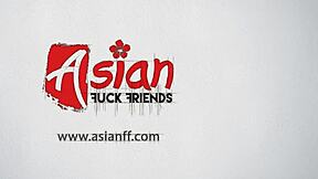 嘿，想看震惊业余中国女友POV吸鸡巴吗？