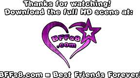 Pekné sexi baby dostávajú tvrdý sex v divokej skupinovej orgii