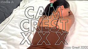 Pria tua kinky pijat pantat cewek Asia 18+ mungil