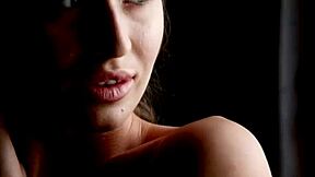 Petite 18+ Oekraïense Milf Stroopt Af met Belarusische Babe voor Naakt Display. Hun Figuren Stelen de Show!