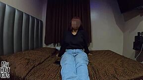 Tak suka melancap tak rasa sama jadi datang untuk kongkek dengan awak, bisiknya sebelum naik.