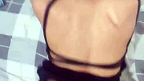 Saya nampak teman baik saya selingkuh masa dia tinggalkan dia sorang.