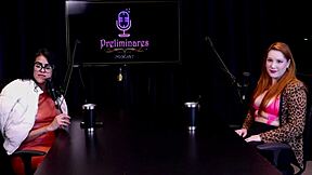 नताशा फियोरे की वाइल्ड फेटिश सीन, वॉमिट और आउटडोर हैंडजॉब के साथ 😍