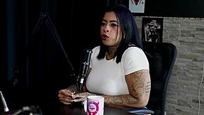 Marcelly Mello JELASKAN perbezaan escort vs content creator, dikompilasi dedah online, tipu ex dengan FETISH dalam lingerie merah nipis