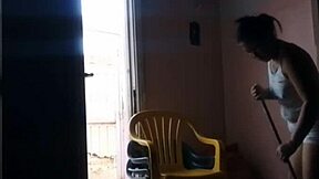 Я соблазняю отчима своей большой жопой