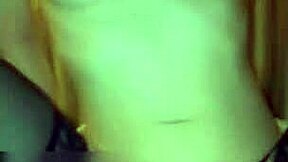 Får Kendra Spade Gia Derza til at spise hendes fisse til sorority indvielse?