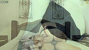 Jebol som roztomilú bielu dievku bez kondómu v jej priesvitnej šatke.