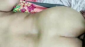 ฉันโดนสามีเย็ดก้นในห้องนอน