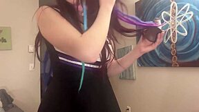 Wow, hisap kote hitam besar dan regangkan badan ketat aku!