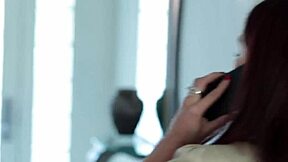 Hete tiener met enorme tieten wordt ruw genomen door stiefopa in HD