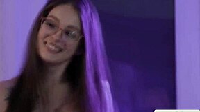 Bu lezbiyen üçlüde arkadaşlar birbirlerinin amlarını tutkulu yalar, çok azdım.