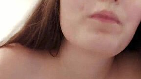 क्या यह यंग 18+ किशोरी 18+ अपनी पिंक चूत को डिल्डो से मस्तरबेट करती है ऑर्गेज्म के लिए।