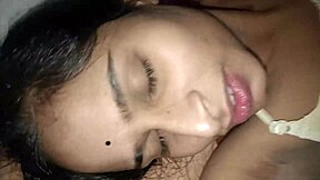 Cantik India bisik, 'ngewe terakhir sebelum nikah?'