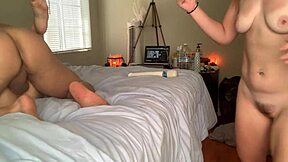 Två Tonåringar Säger, Första Threesomen Tillsammans, Så Spännande! - April Snow - Laney Grey