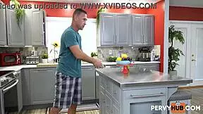 Curvy Chloe Cooper Bad Compilation – A prolific hardcore blowjob provided by Peter Fitzwell
