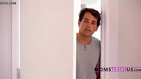 Stepson sees stepmom teach stepsis kegels