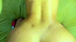 me dejo follar bien rico en 4 por el vecino, big ass teen in POV