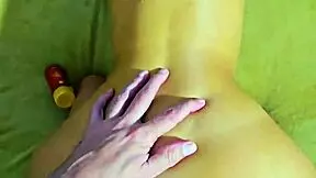 me dejo follar bien rico en 4 por el vecino, big ass teen in POV