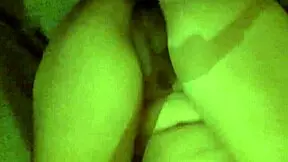 moreno meets a young woman of 18 for a casual encounter.