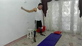 que buen fisico tiene mi hijastra, nos ejercitamos con una deliciosa follada en la sala?