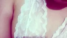 em gãi show hàng lồn cực xinh trong video nóng bỏng